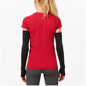 Lululemon run for it all arm warmers